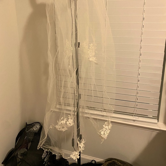 (image for) Selling a beautiful Off white wedding veil with beautiful embellishments!!!!